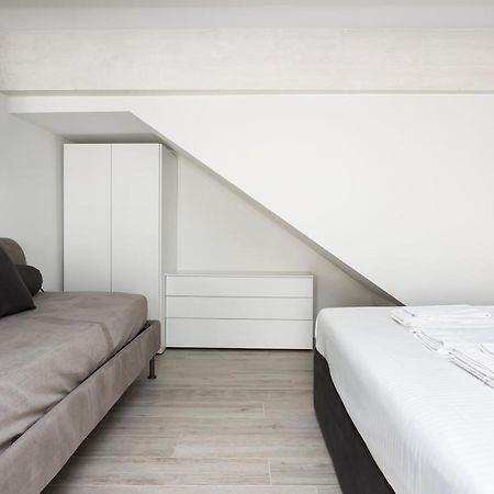 Nest For 2 In Milan Fashion District Via S Cecilia Apartment Bagian luar foto